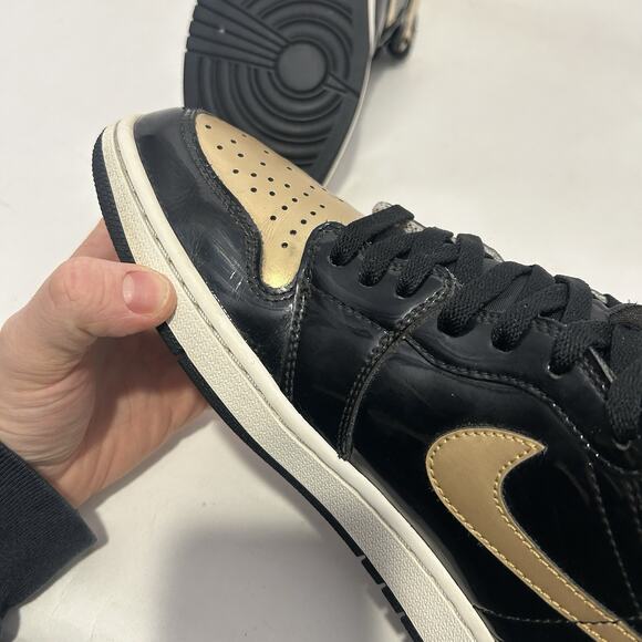 Nike Air Jordan 1 Retro High OG NRG “Patent Gold Toe" - Picture 11 of 13